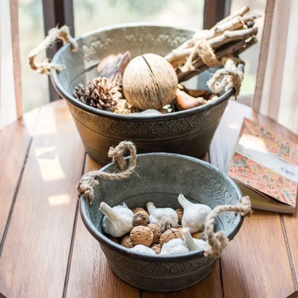 American Country Style Large Galvanized Steel Pot/Bucket - Wide Mouth Creative Storage Round Tin Tub for Garden, Patio & Yard Organization